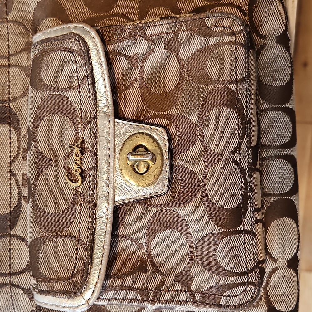 Coach Penelope Signature Jacquard Turnlock Pocket Swingpack Crossbody Bag - Picture 4 of 11